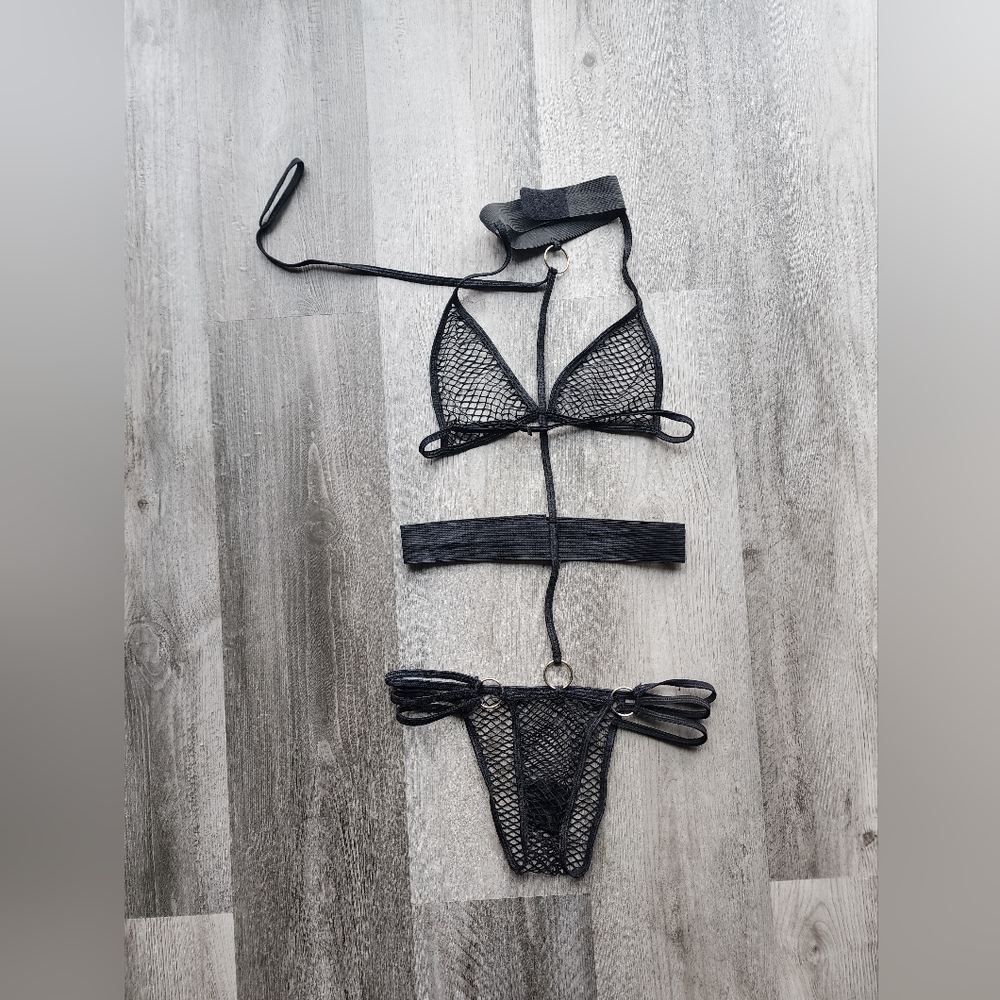 Fishnet ring linked Choker teddy bodysuit